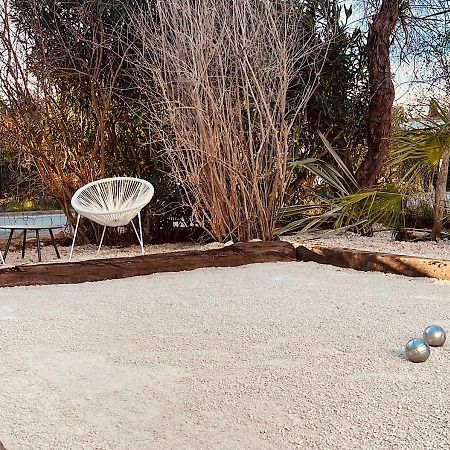 La Villa Vaihere En Camargue, L'Hibiscus Et Le Magnolia サントマリー・ド・ラメール エクステリア 写真