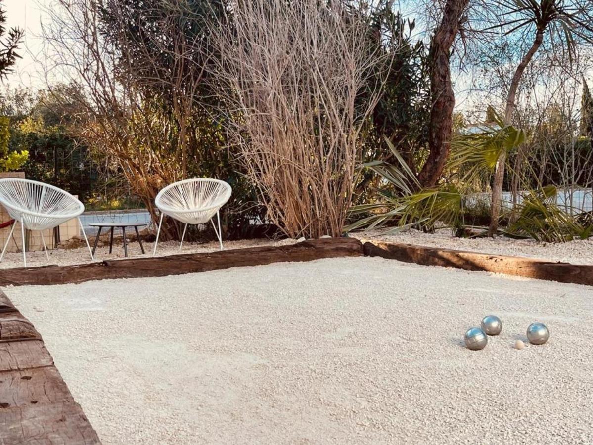La Villa Vaihere En Camargue, L'Hibiscus Et Le Magnolia サントマリー・ド・ラメール エクステリア 写真